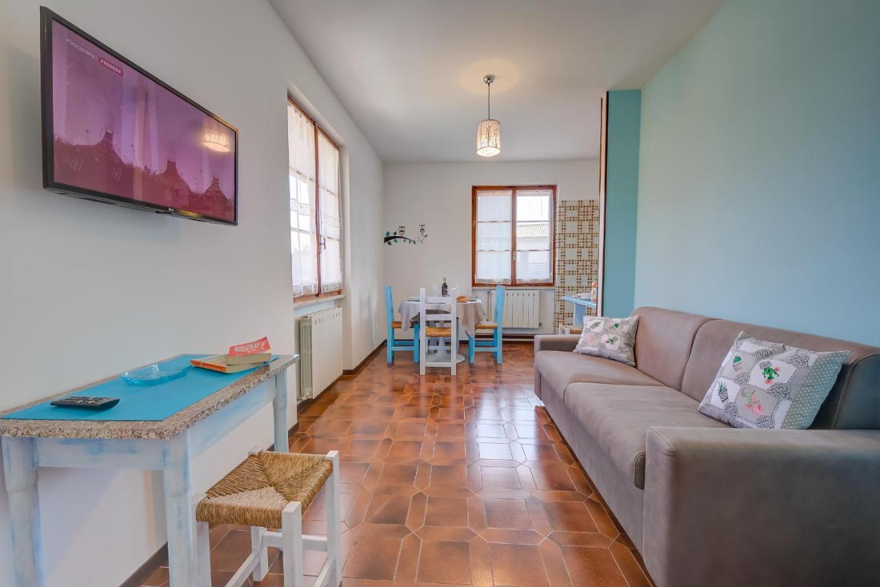 Villa Fiorita Apartments - Happy Rentals 시르미오네 외부 사진